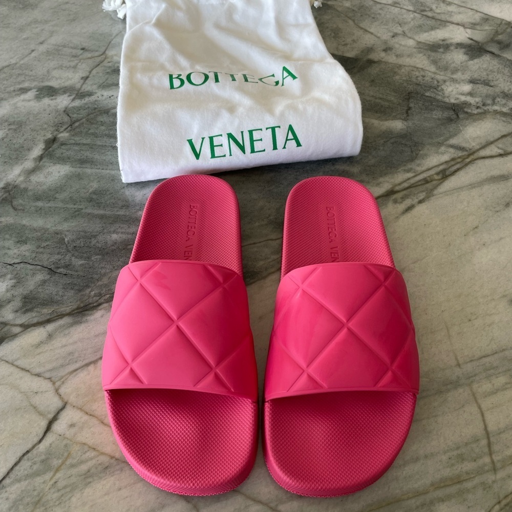 Bottega Veneta padded slide sandal